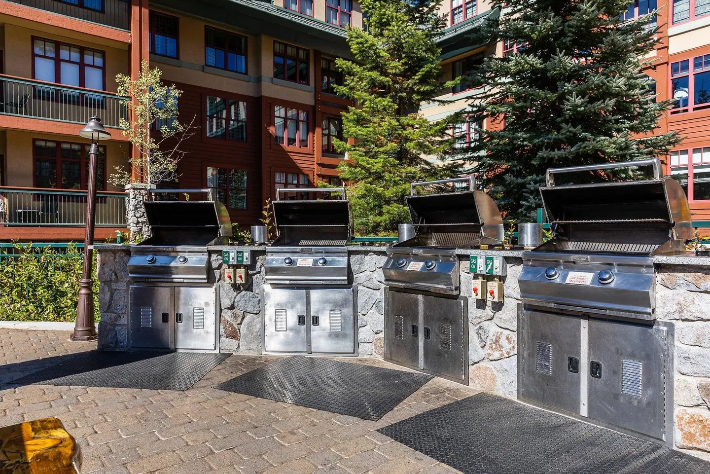 Marriott's Timber Lodge EXTERIOR