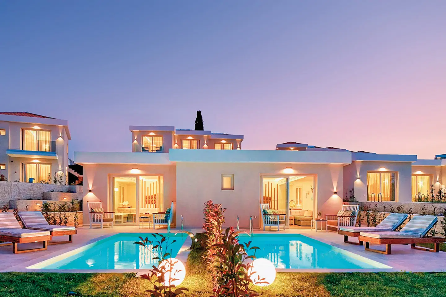 Alexandra Elegance OUTDOOR_POOL