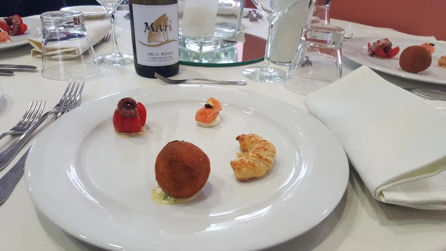 Marina Palace Hotel & Congress Hall Restaurant