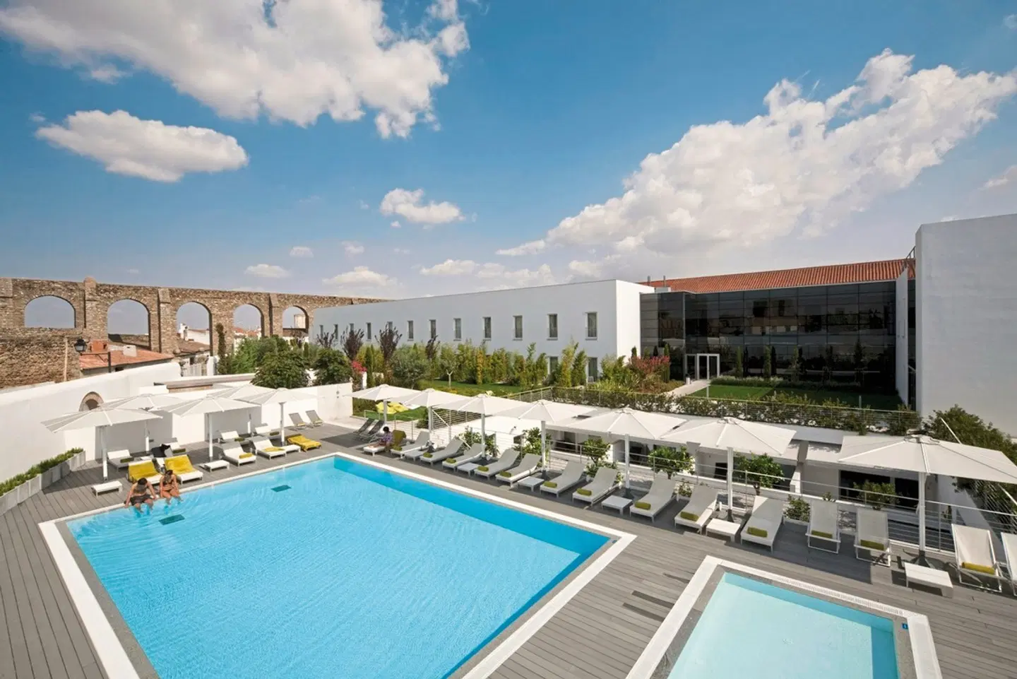 M'Ar de Ar Aqueduto OUTDOOR_POOL