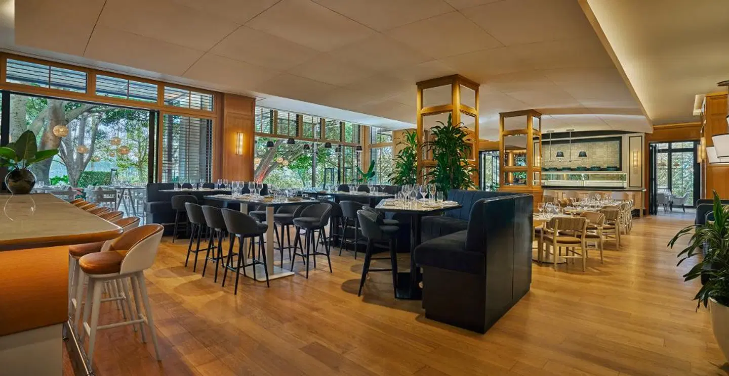 Island Hotel Newport Beach Bar