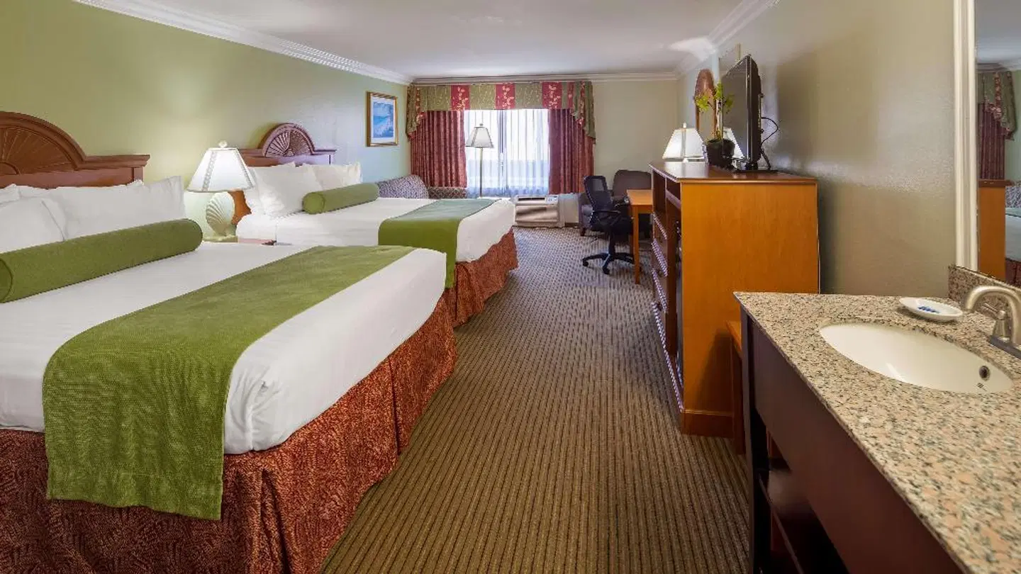 Best Western - Harbour Inn & Suites ROOM_EXAMPLE