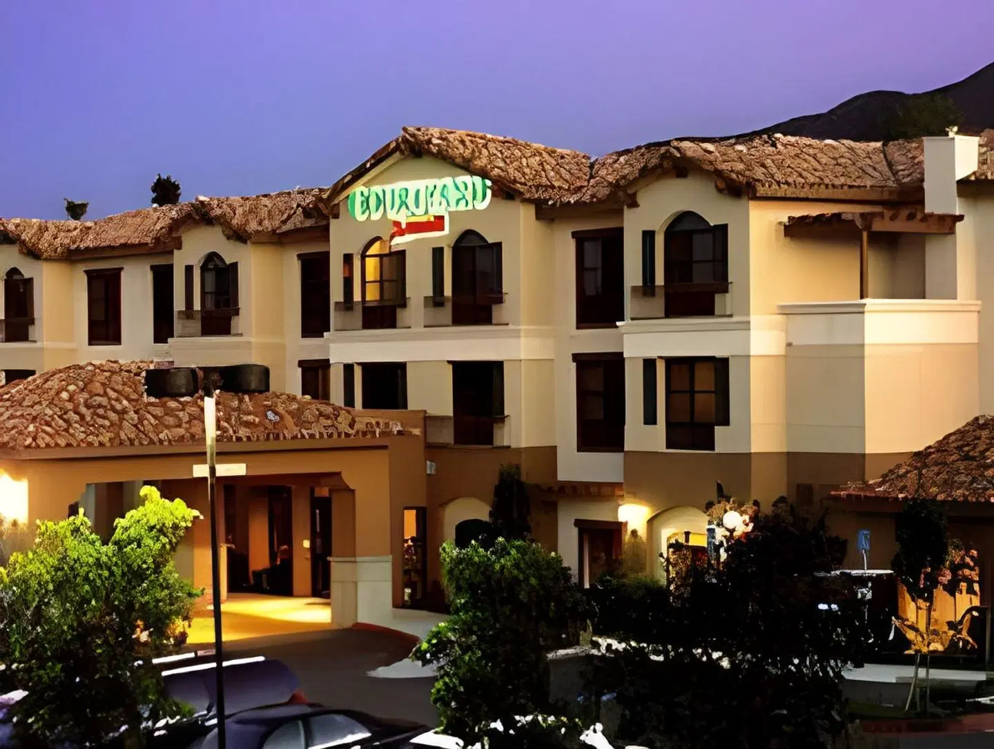 Courtyard by Marriott Thousand Oaks Ventura County EXTERIOR