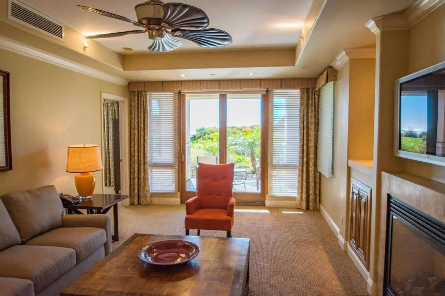 Dolphin Bay Resort and Spa ROOM_EXAMPLE