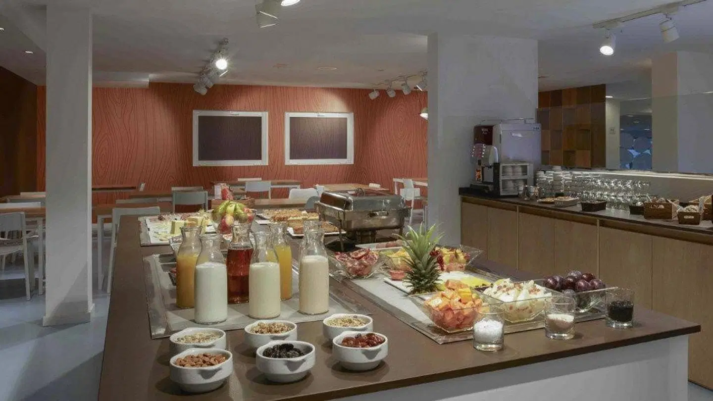 Route Active Hotel Restaurant