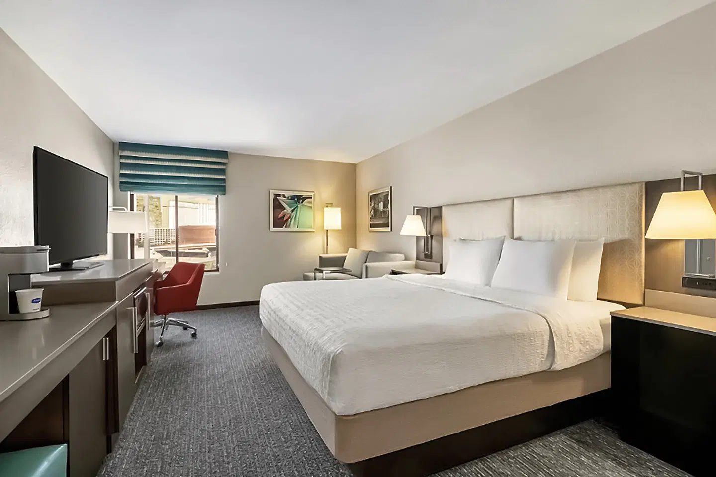 Hampton Inn Tropicana ROOM_EXAMPLE