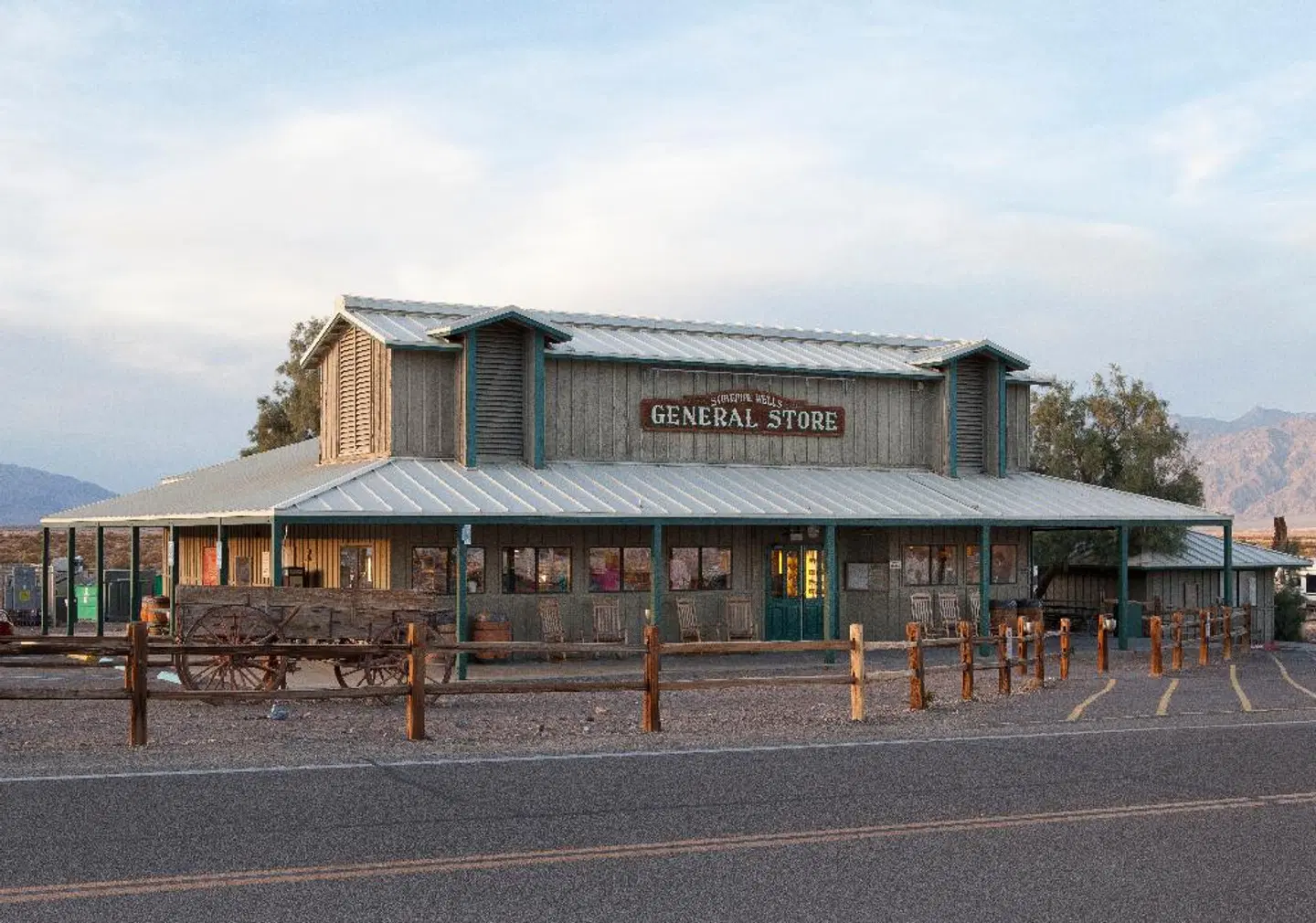 Stovepipe Wells Village EXTERIOR