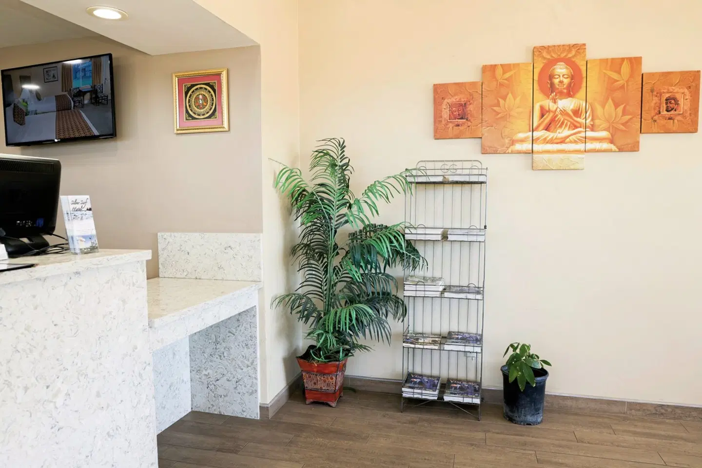 Silver Surf Motel ROOM_EXAMPLE