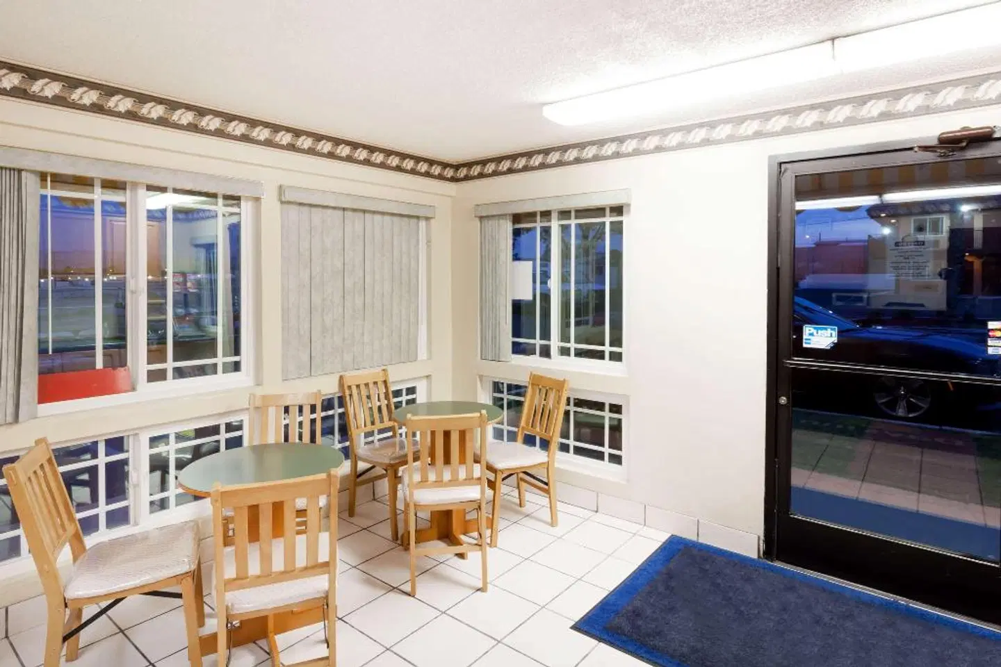 Days Inn by Wyndham Barstow ROOM_EXAMPLE