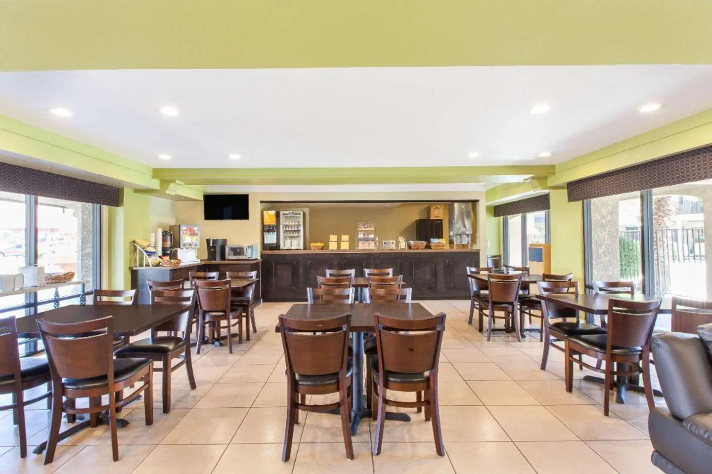 Days Inn by Wyndham San Jose Airport Restaurant