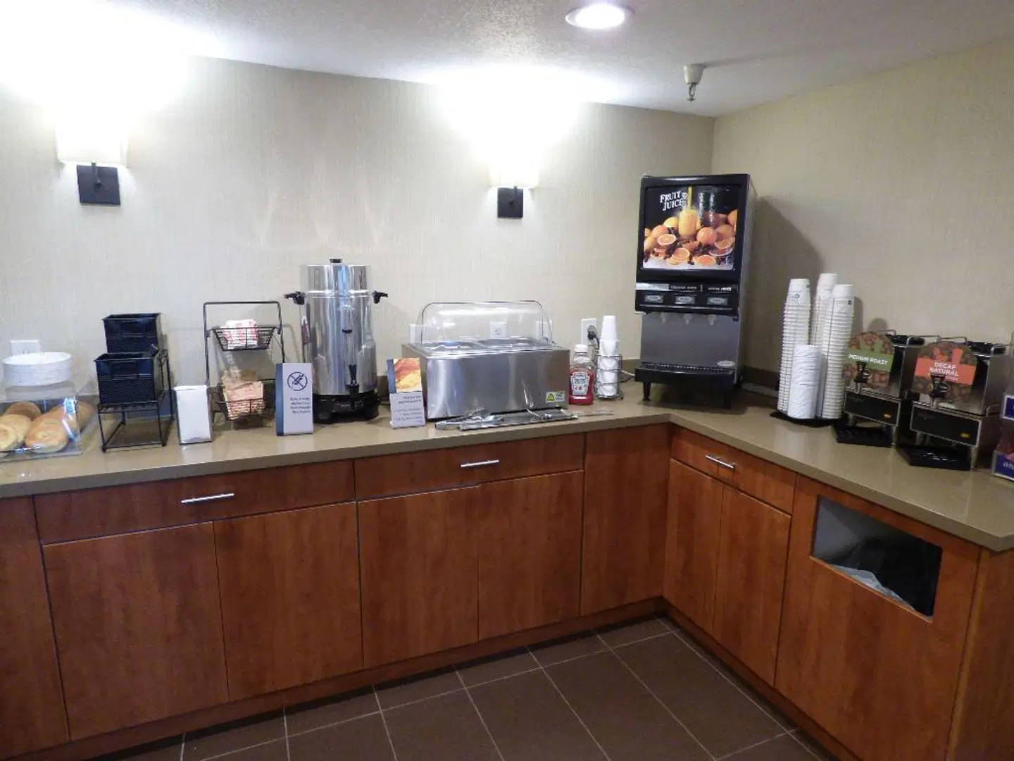 Best Western Norwalk Inn LOUNGE_LOBBY