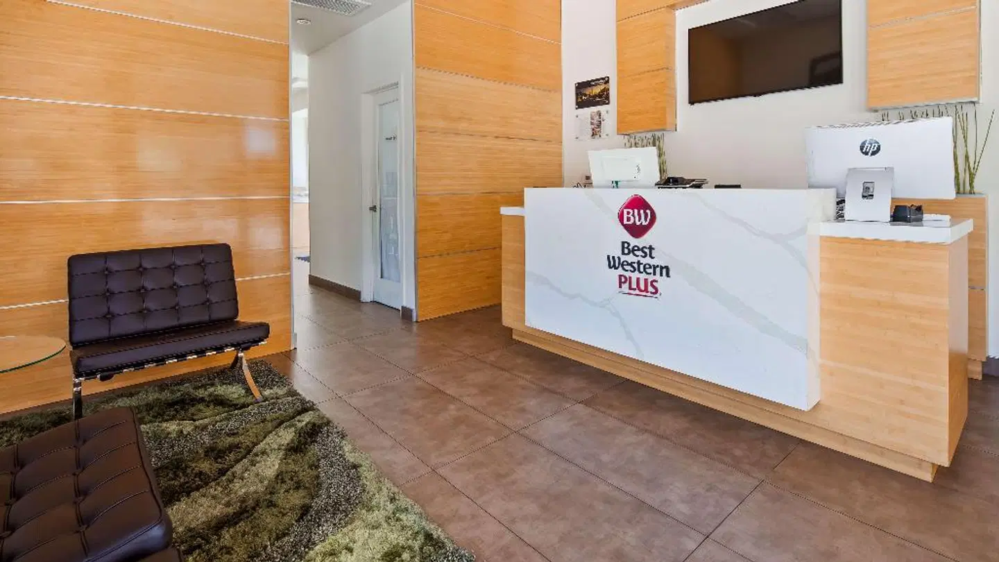 Best Western Plus Eagle Rock Inn ROOM_EXAMPLE