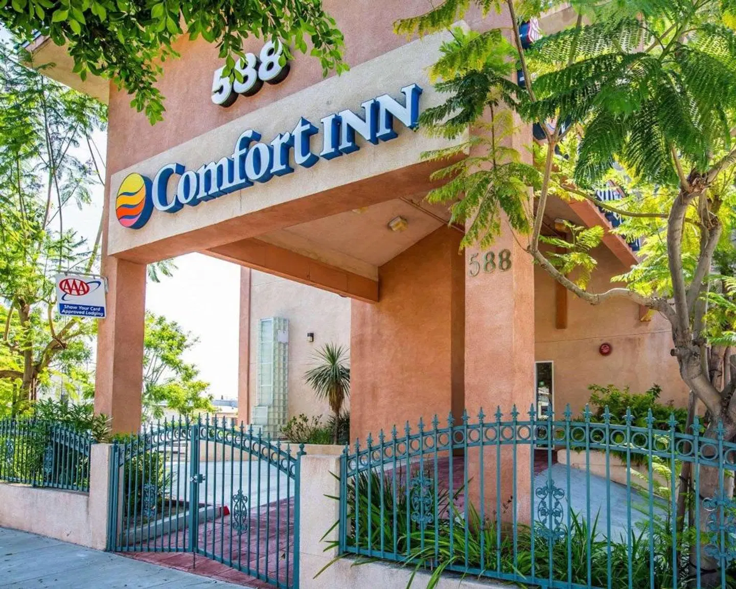 Comfort Inn Monterey Park EXTERIOR