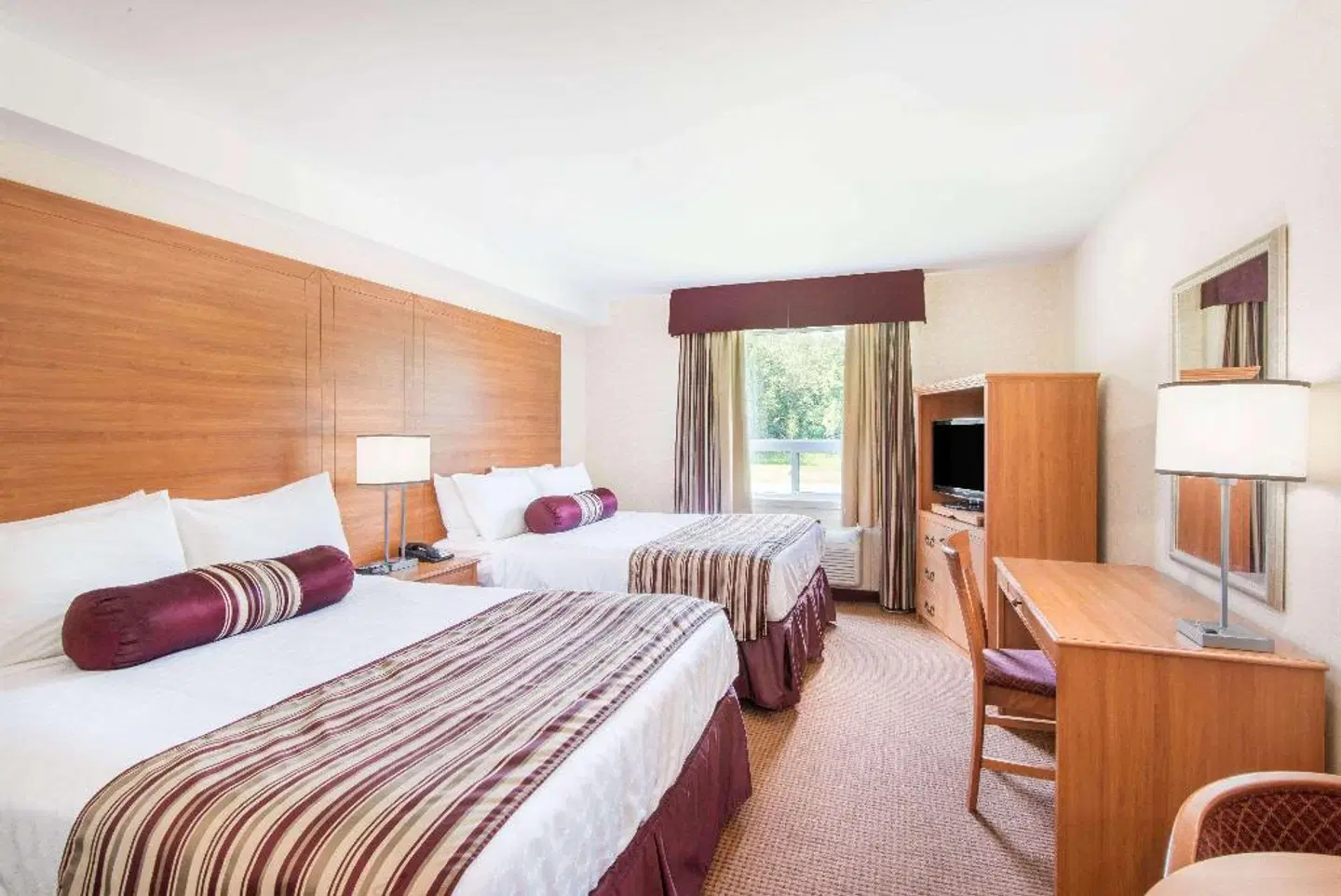 Super 8 by Wyndham Cornwall ON ROOM_EXAMPLE