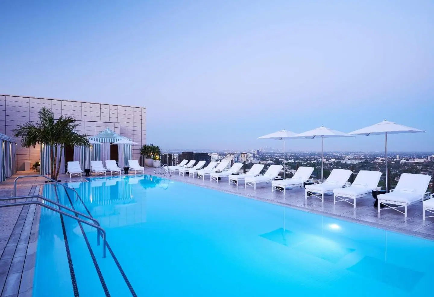 Waldorf Astoria Beverly Hills OUTDOOR_POOL