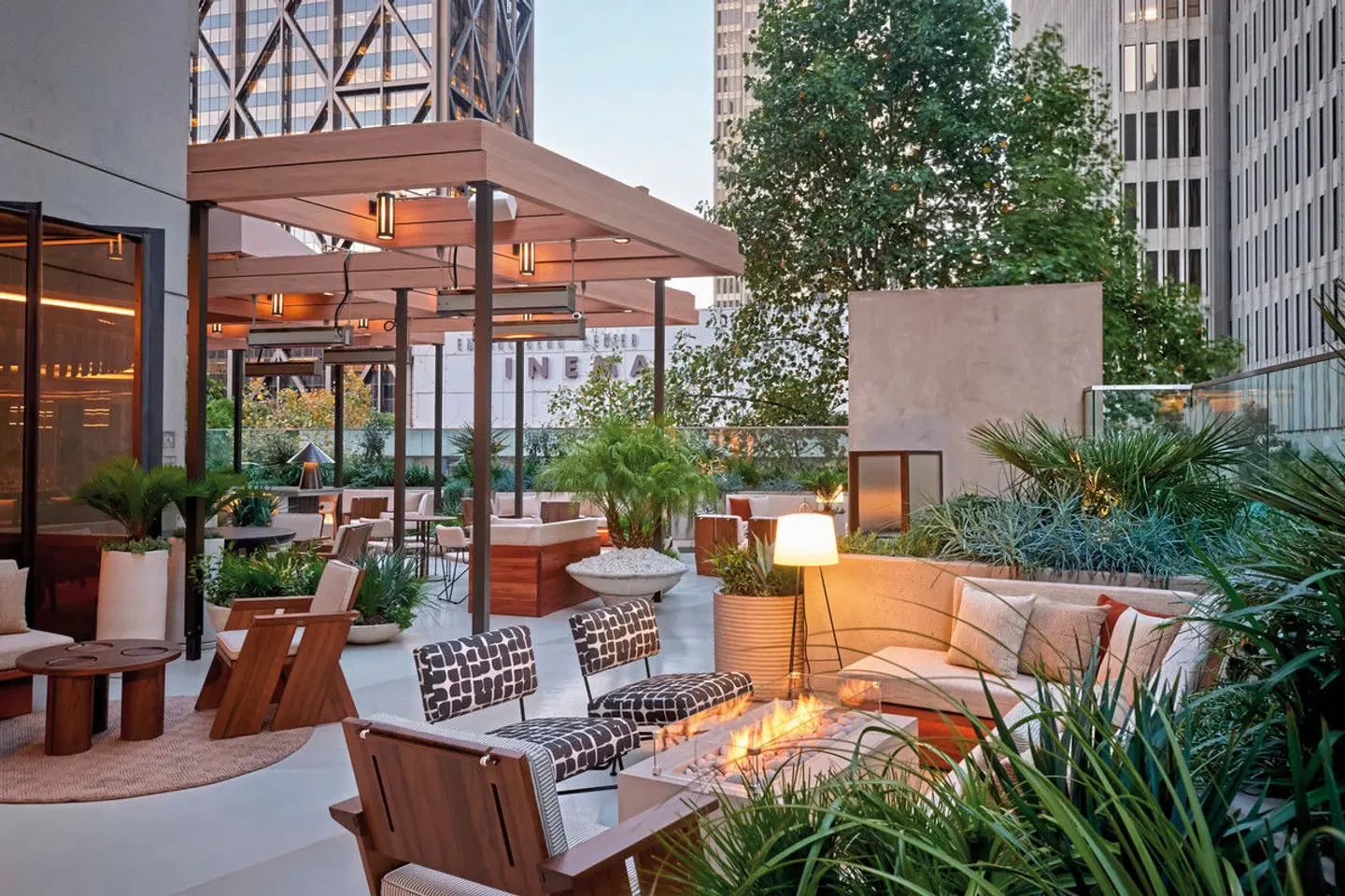 The Jay, Autograph Collection Terrasse