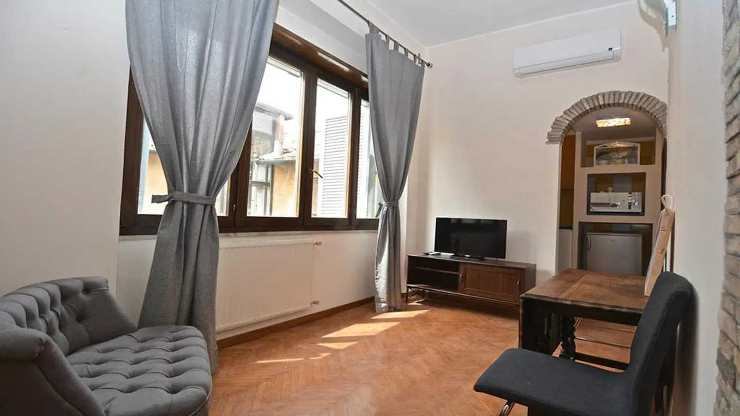 Piazza Navona Corner ROOM_EXAMPLE