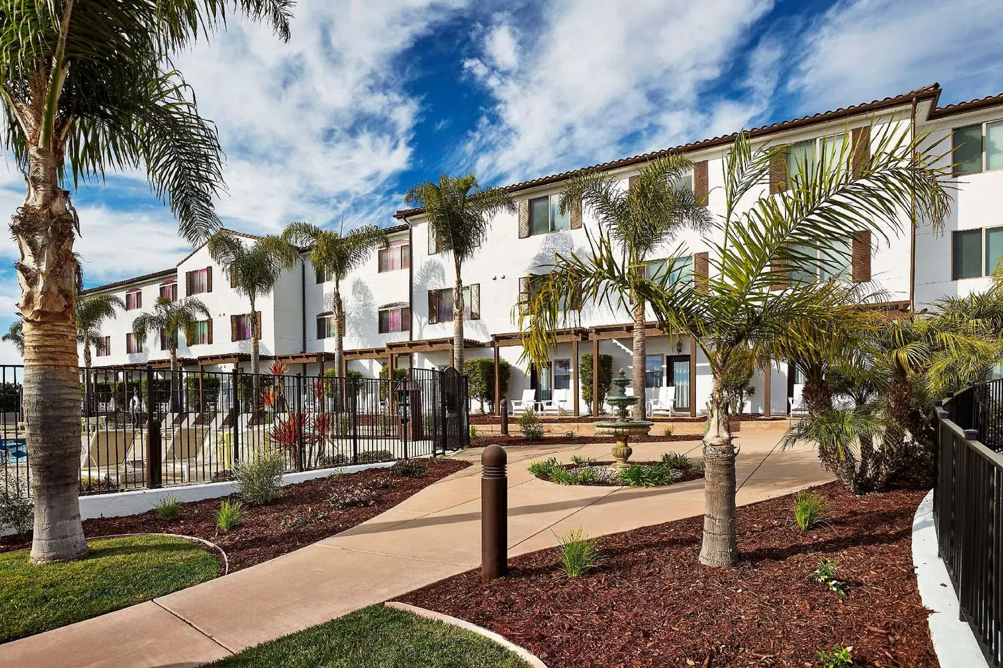 Hilton Garden Inn San Luis Obispo/Pismo Beach EXTERIOR