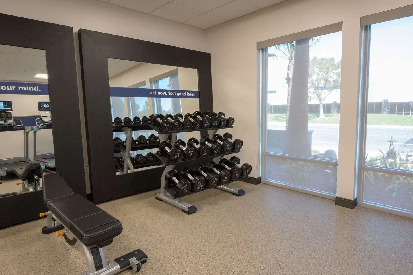 Hampton Inn & Suites Irvine-Orange County Airport SPORTS_AND_LEISURE