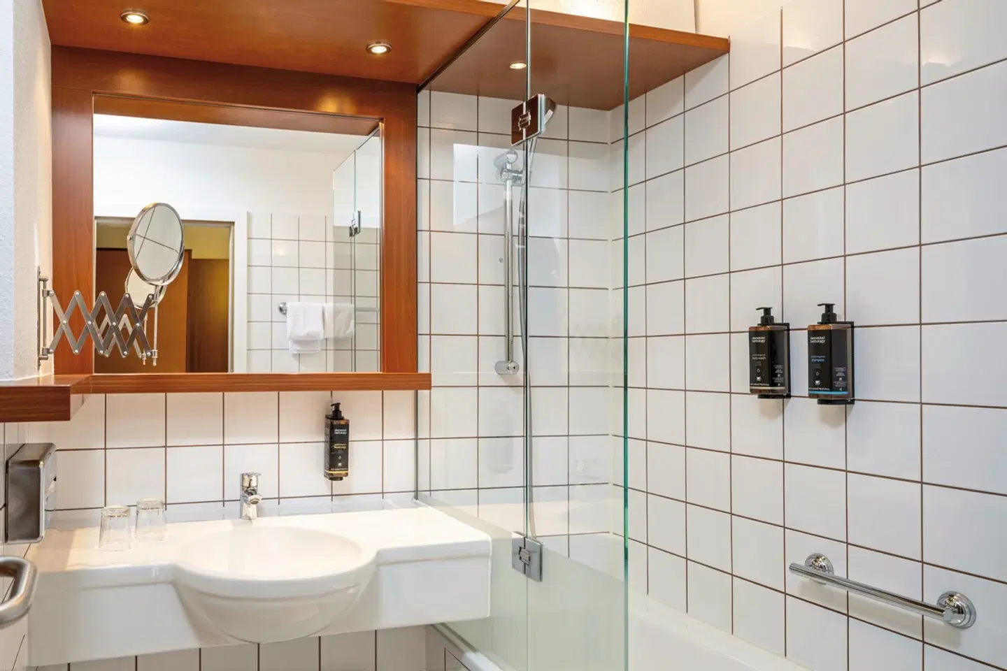 Mercure Wien Westbahnhof Badezimmer