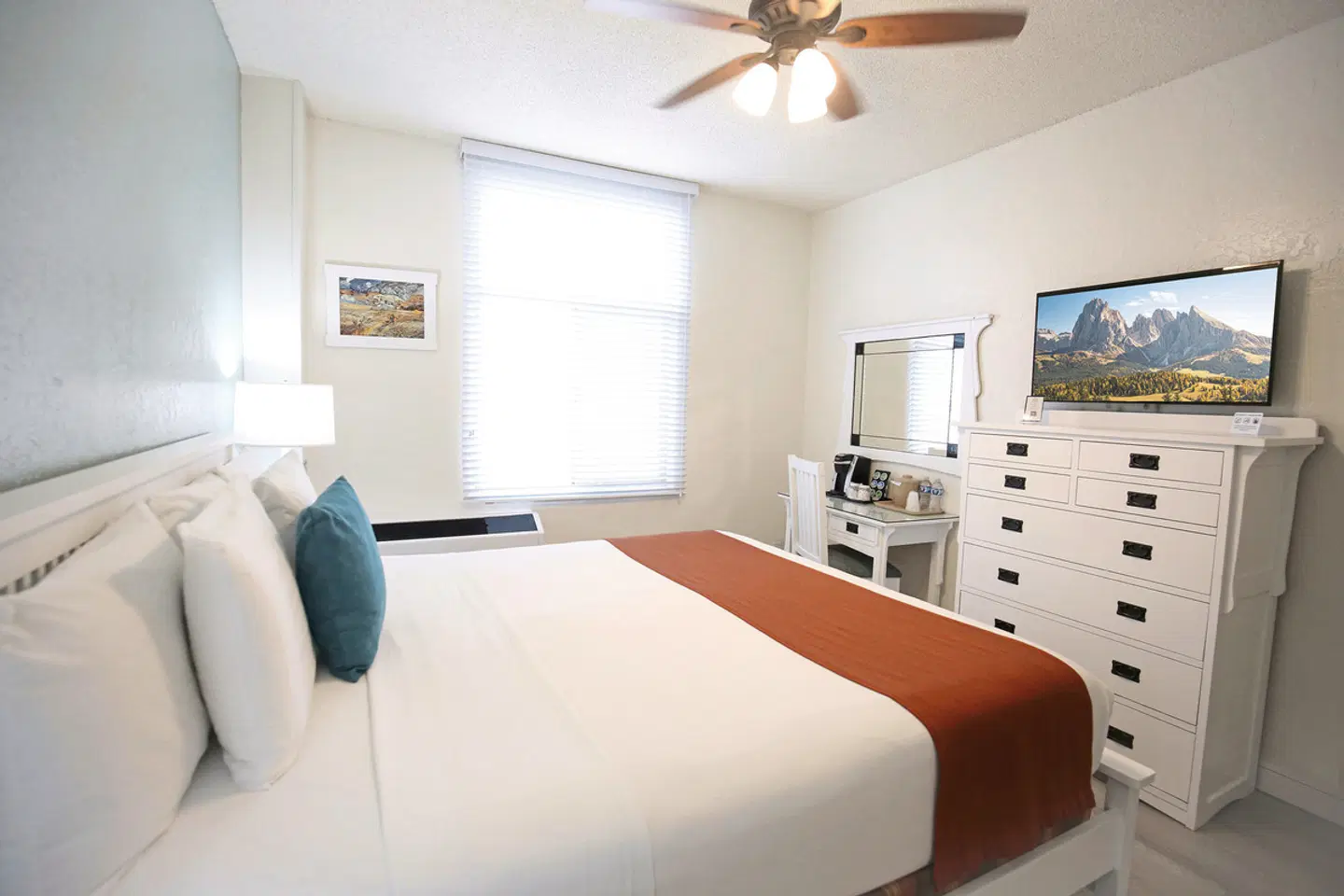 Hotel Carmel ROOM_EXAMPLE