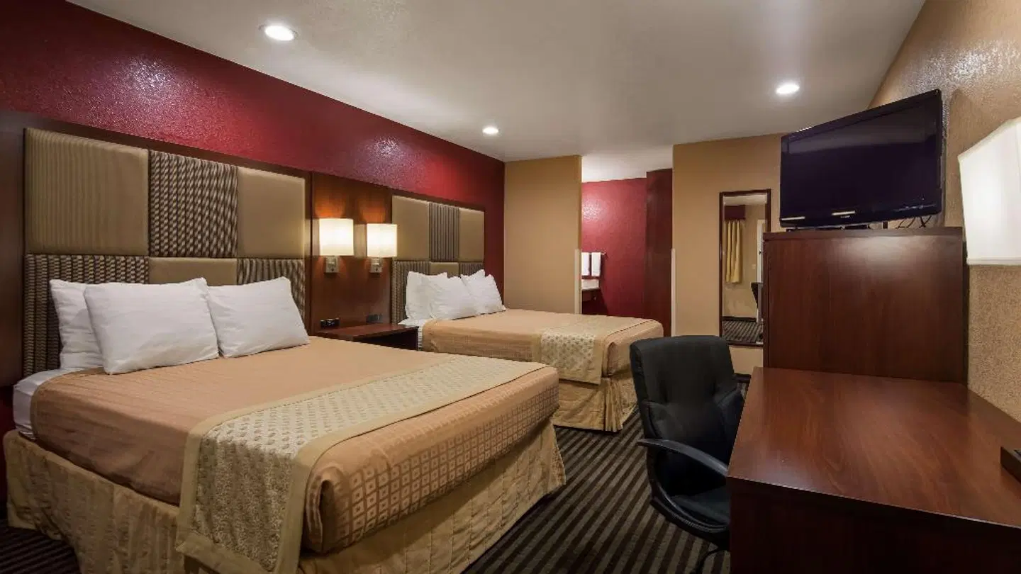 Best Western Plus Yosemite Way Station ROOM_EXAMPLE