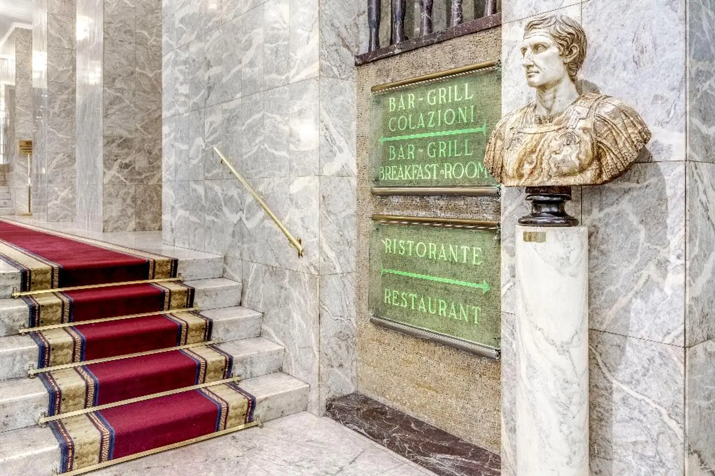 Bettoja Hotel Mediterraneo EXTERIOR