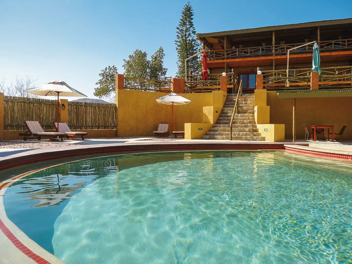 Klein Aus Vista OUTDOOR_POOL