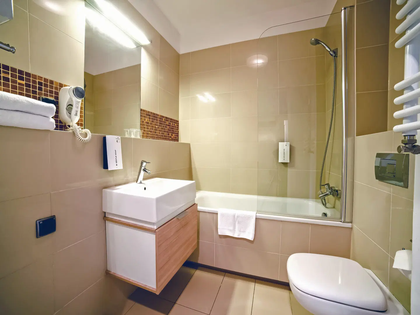 Golden Tulip Miedzyzdroje Residence Badezimmer