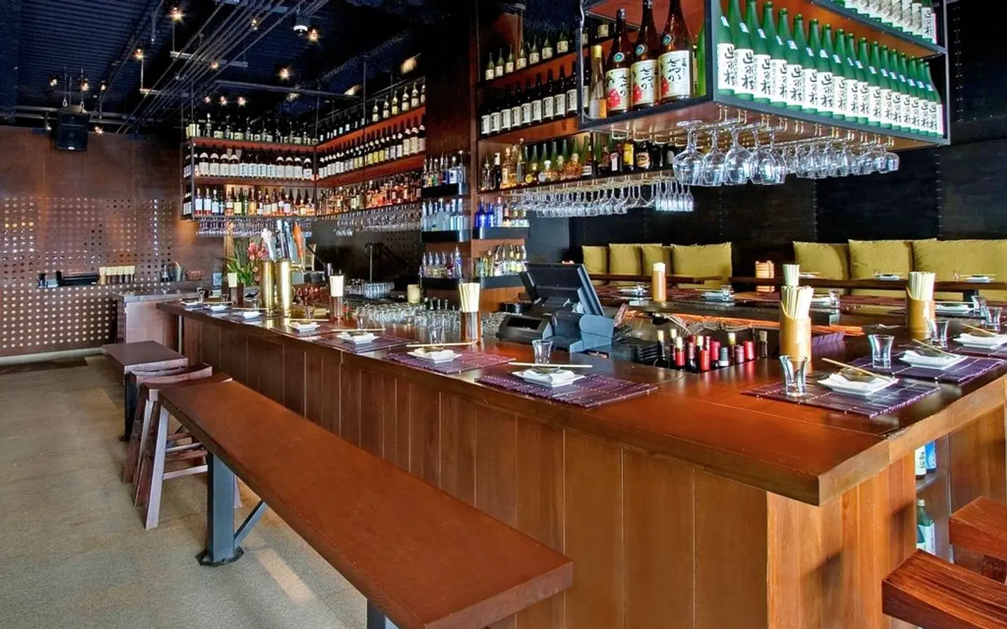 Harbor Court, a Kimpton Hotel Bar