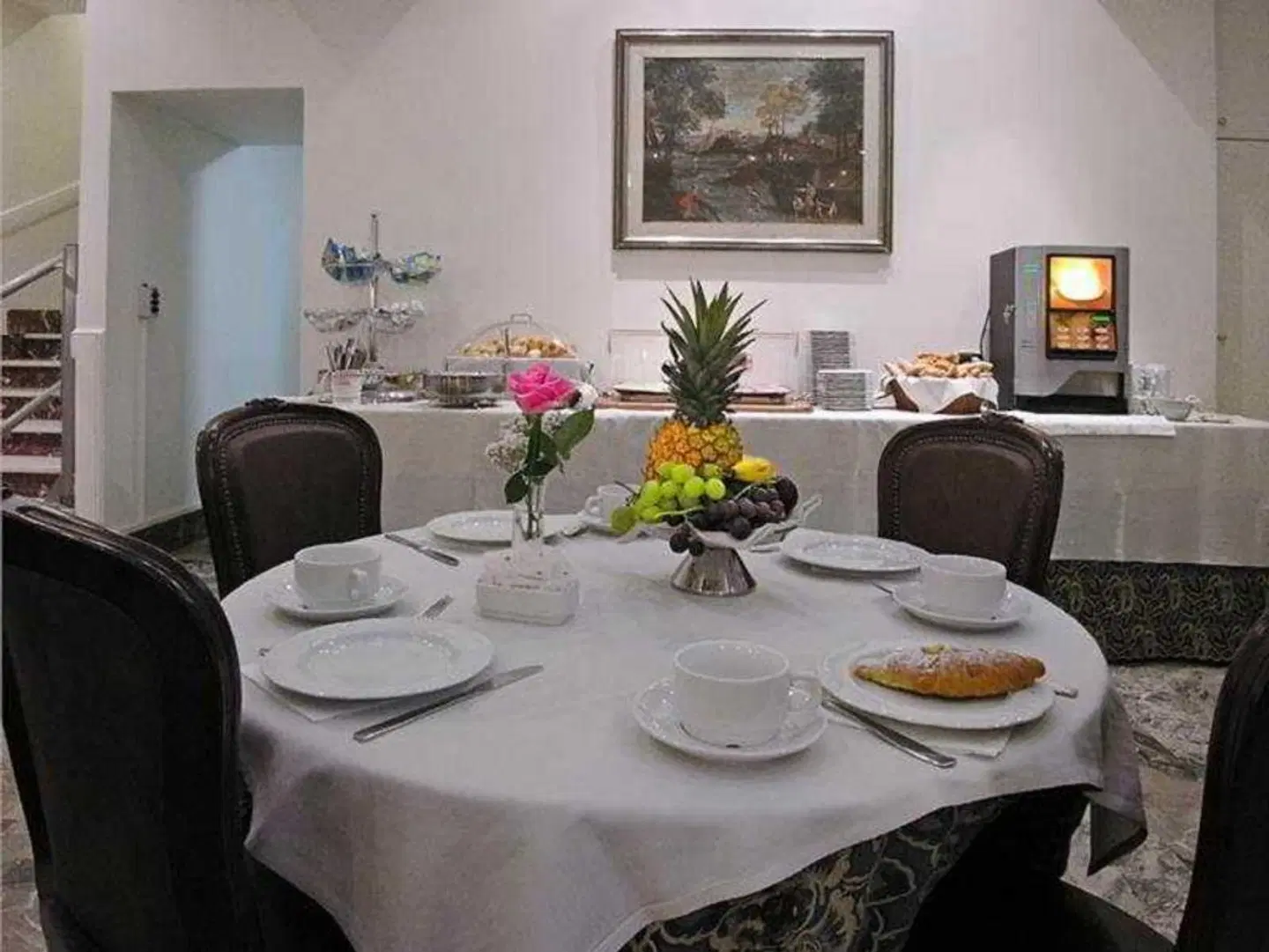 Pinewood Hotel Rome Restaurant