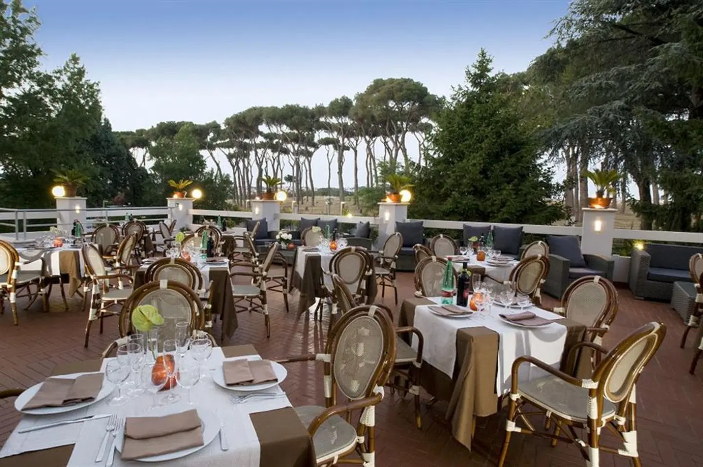 Pinewood Hotel Rome Restaurant