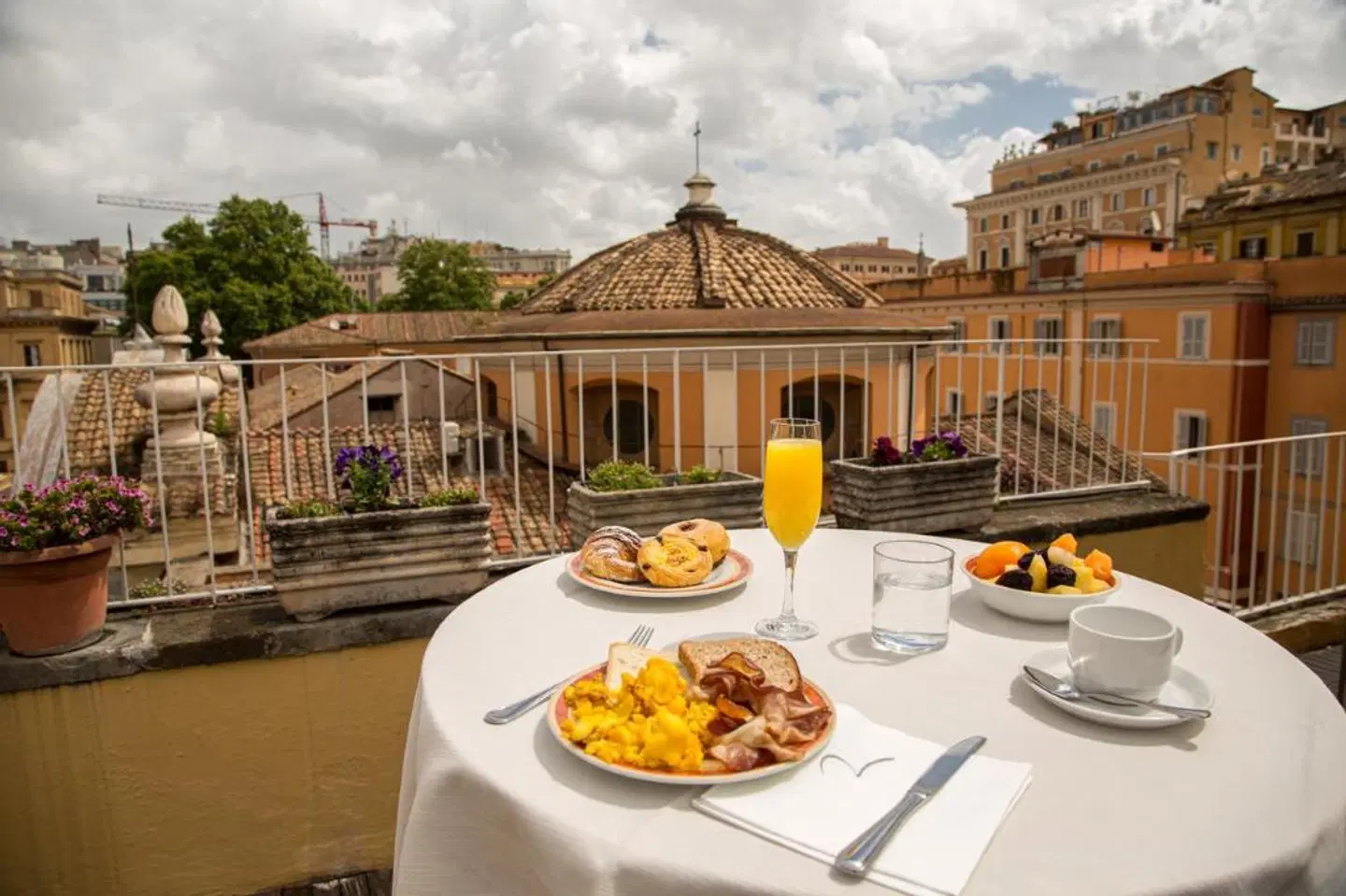 Raffaello Hotel Terrasse