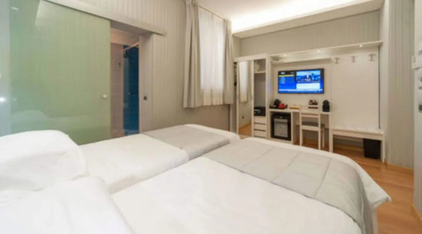 Trevi 41 Hotel ROOM_EXAMPLE