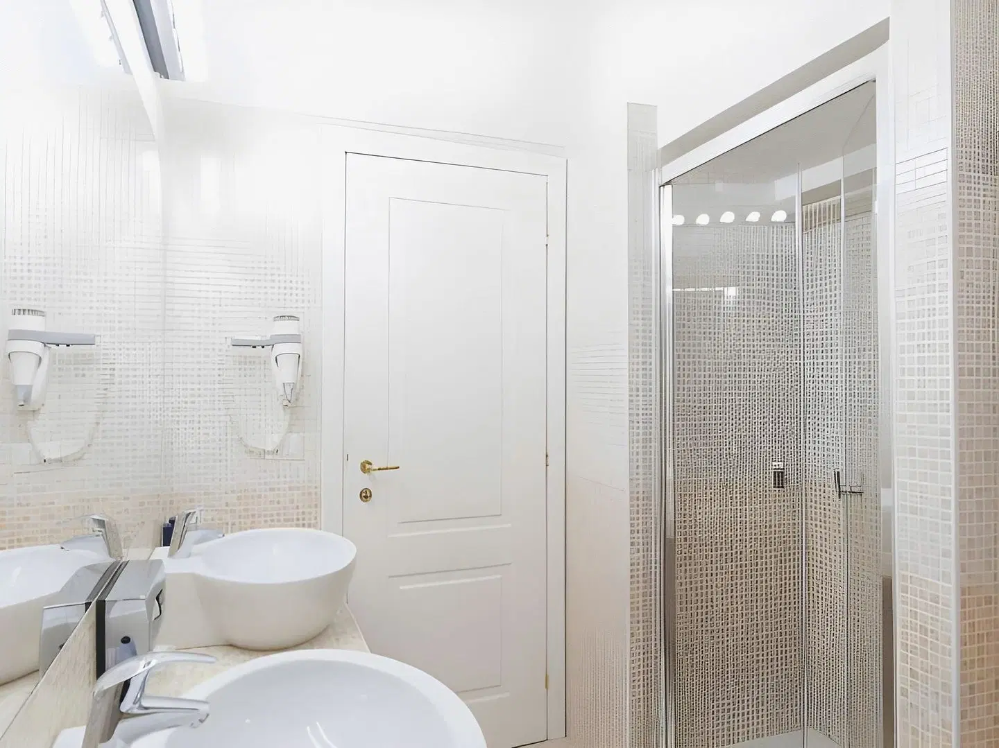 Trevi 41 Hotel Badezimmer