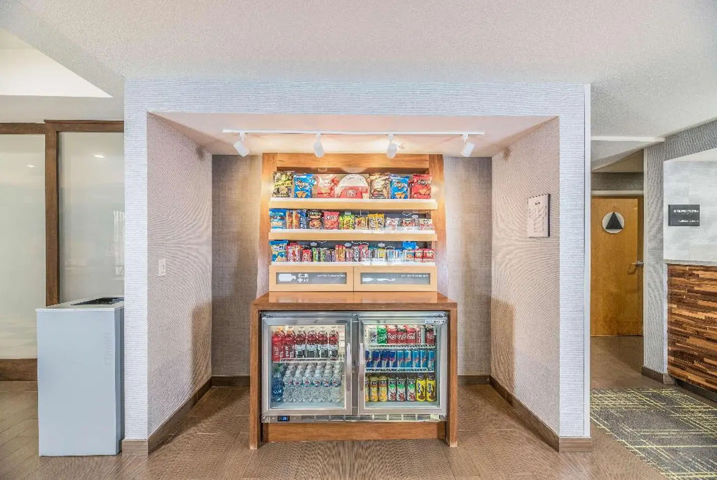 Hampton Inn Oakland-Hayward LOUNGE_LOBBY