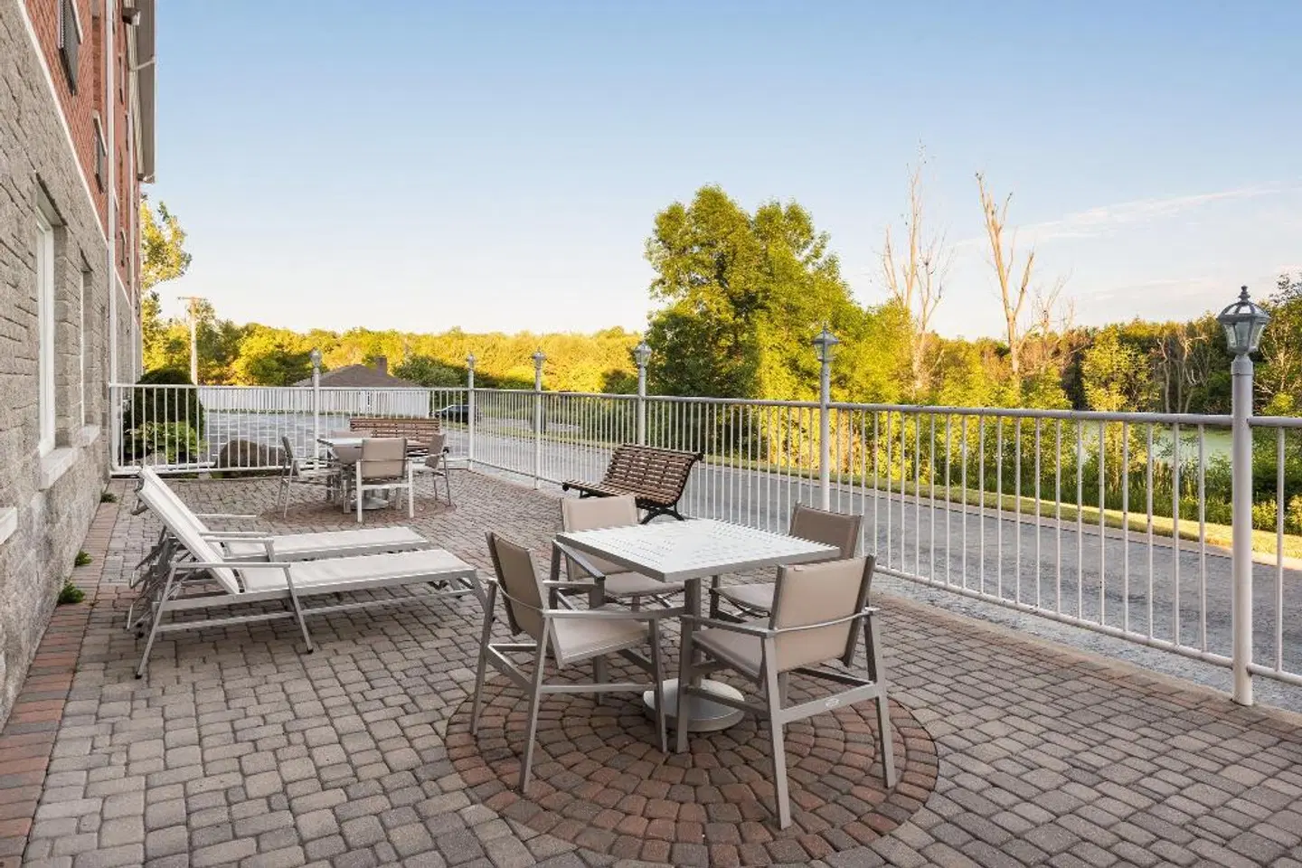 Holiday Inn Express & Suites 1000 Islands - Gananoque Terrasse