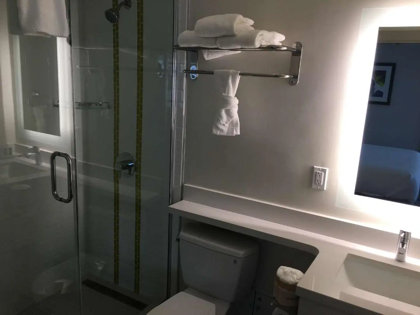 Red Coach Motor Lodge Badezimmer