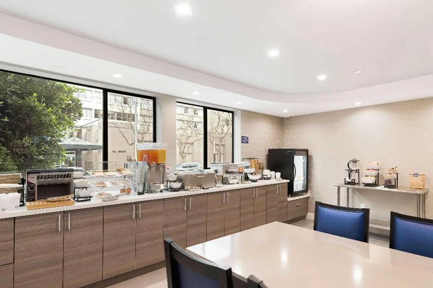 Red Coach Motor Lodge ROOM_EXAMPLE