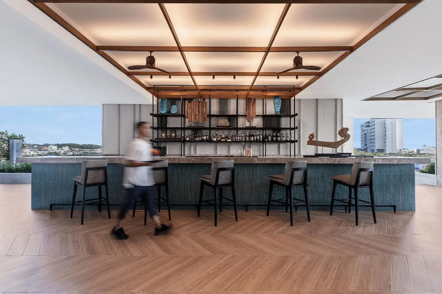 Courtyard by Marriott Phuket Town Bar