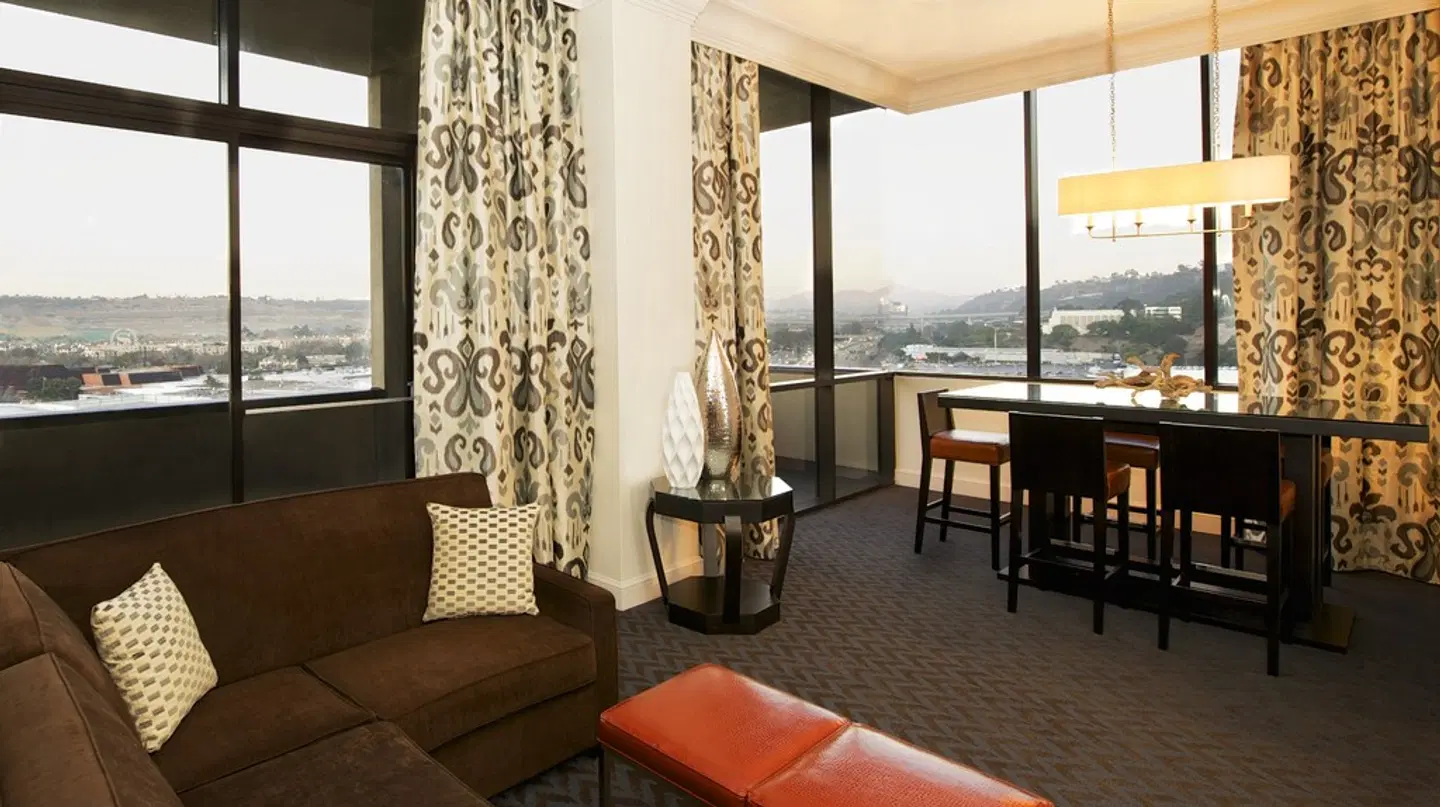 Sheraton Mission Valley San Diego Hotel ROOM_EXAMPLE