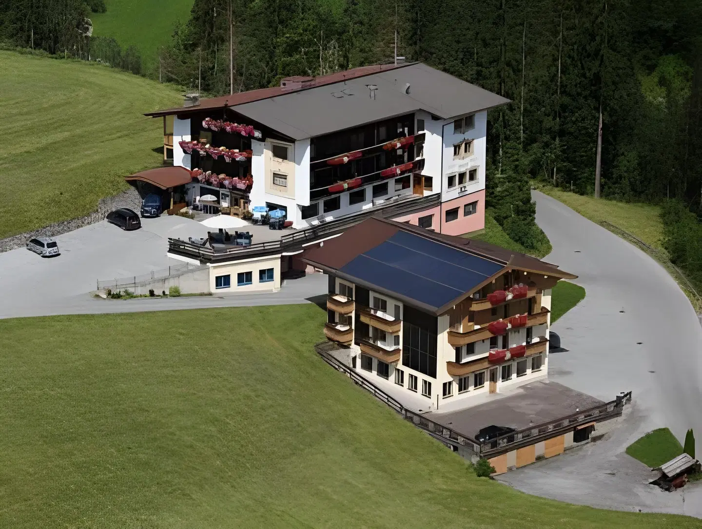 Gasthof Almhof EXTERIOR