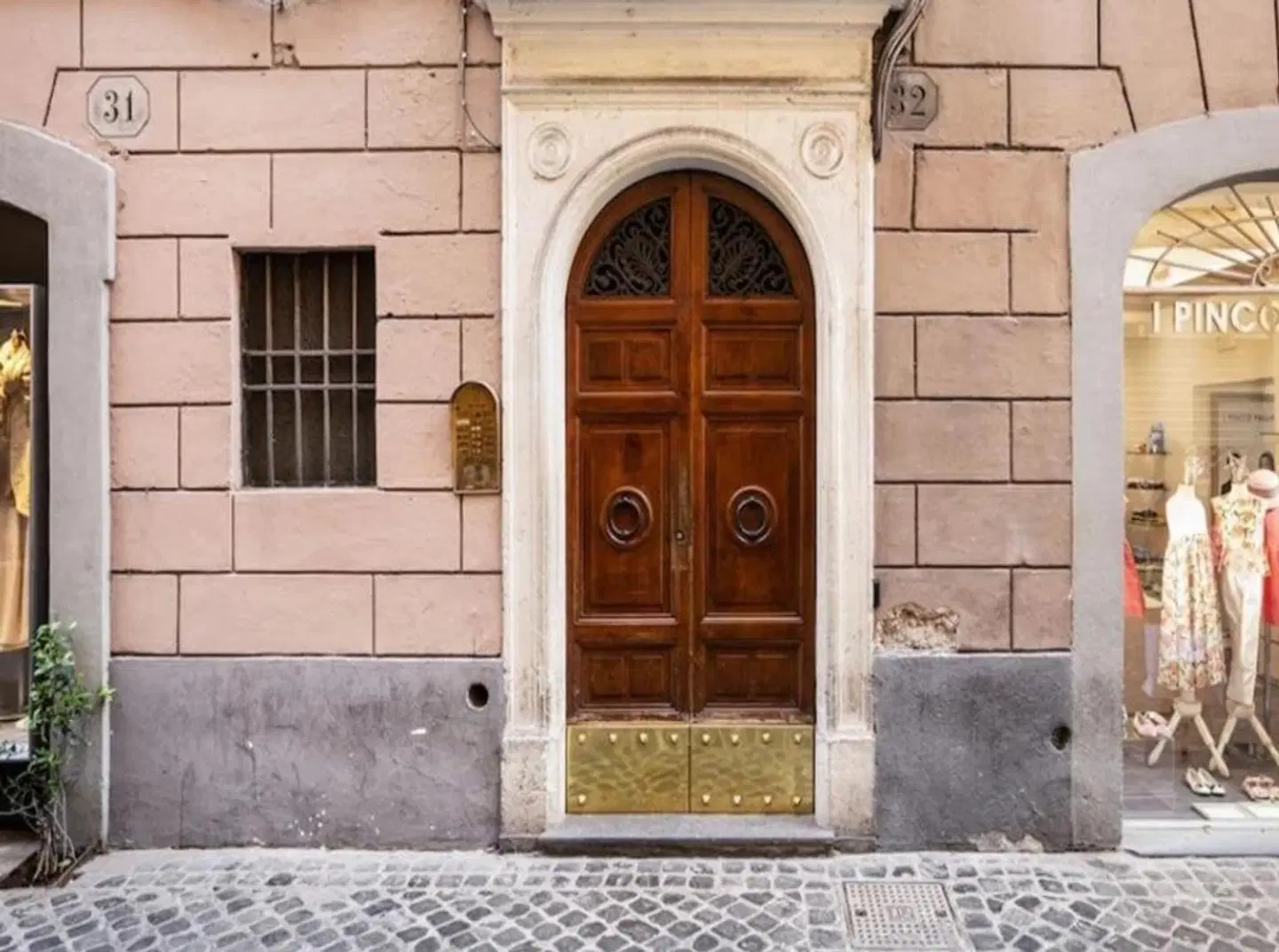 iRooms - Spanish Steps HEALTH_BEAUTY