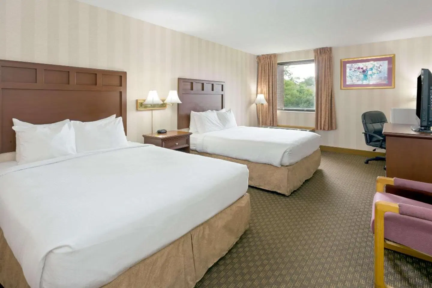 Days Inn & Suites by Wyndham Northwest Indianapolis ROOM_EXAMPLE