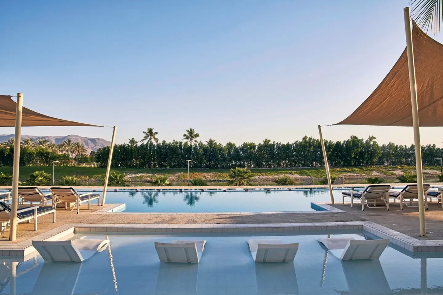 Fanar Hotel & Residences OUTDOOR_POOL