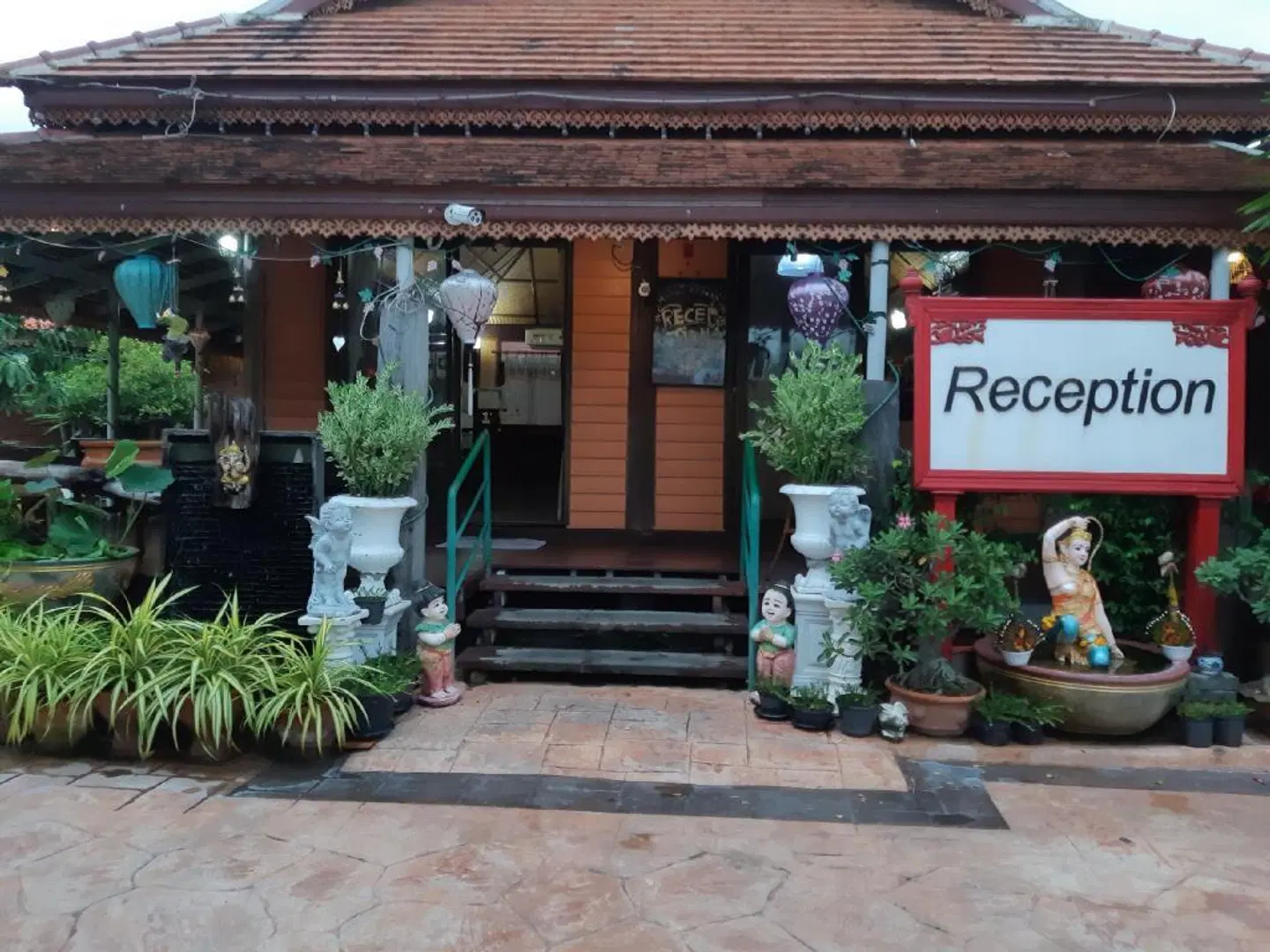 Montri Resort Donmuang Bangkok EXTERIOR