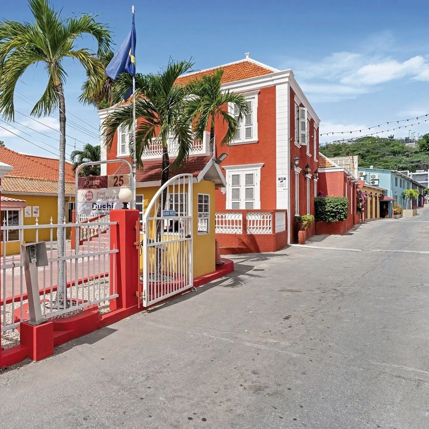 The Ritz Village EXTERIOR