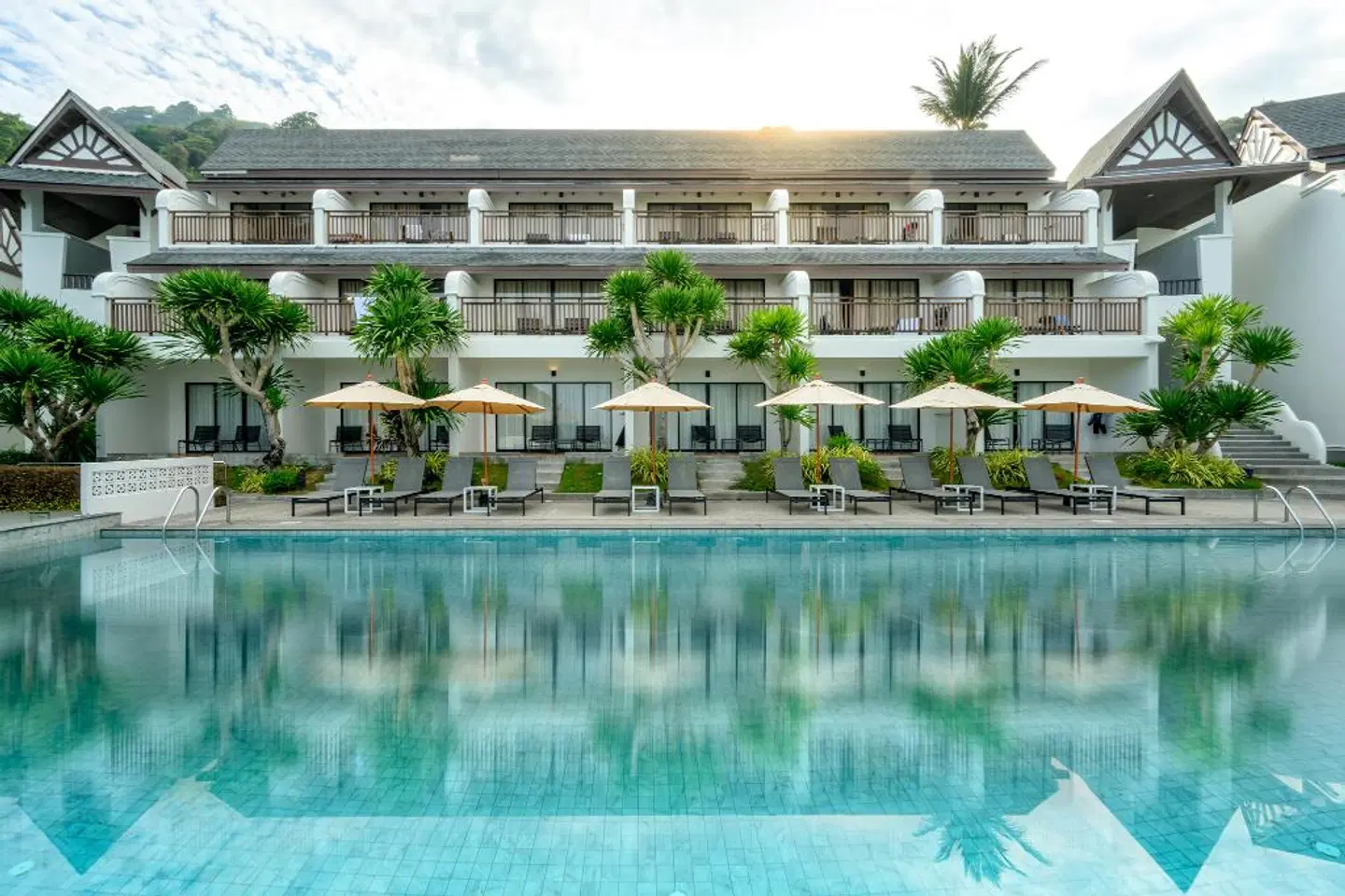Andamantra Resort & Villa Phuket OUTDOOR_POOL