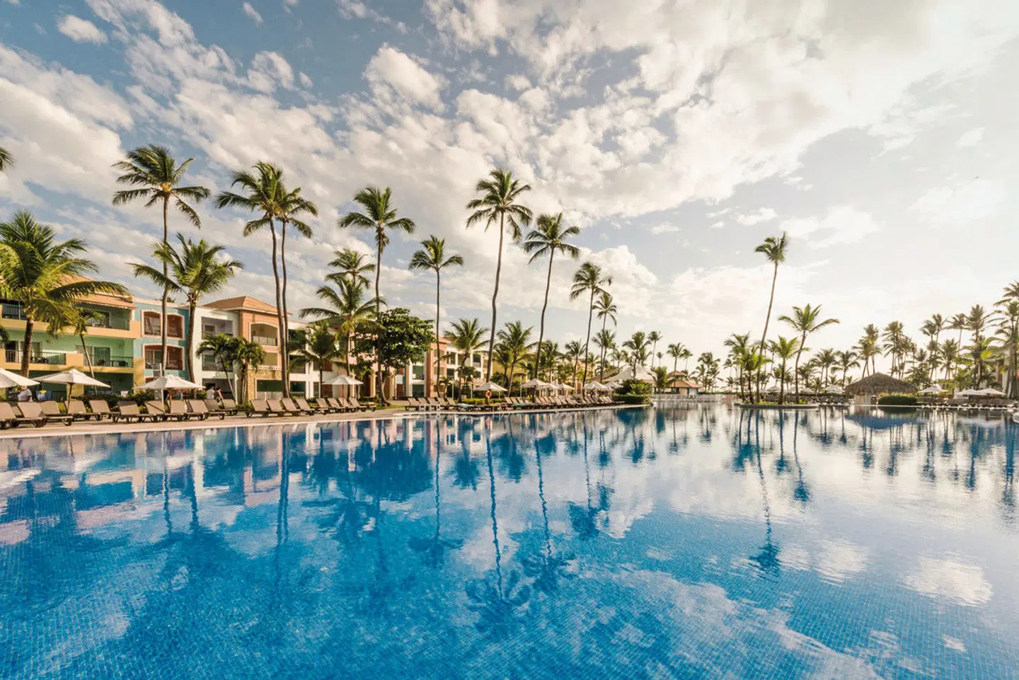Ocean Blue & Sand OUTDOOR_POOL