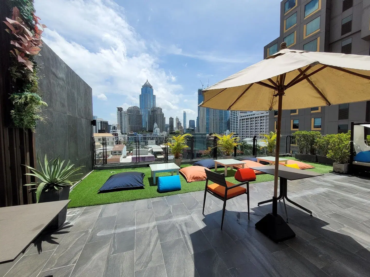Citrus Suites Sukhumvit 6 Bangkok Terrasse